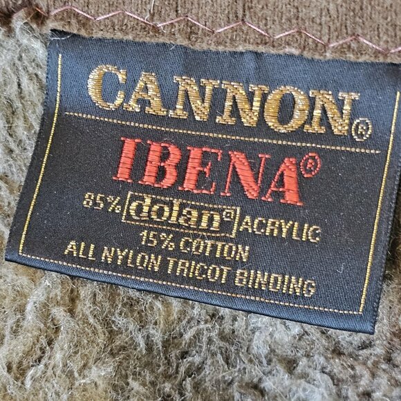Vintage Cannon Ibena Unicorn Blanket Reversible Brown Soft Made In Greece 57x77" - Picture 8 of 10